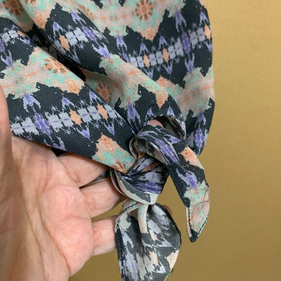 MORGAN CARPER Black/Multi Abstract Racer Back 100% Silk Knotted Cami Tank Sz M - Picture 6 of 16